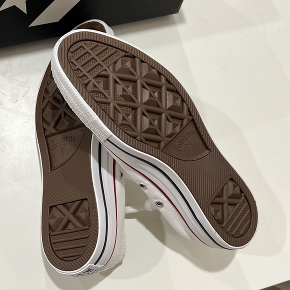 Sold Converse All Star Brand New White shoes Size 8 - Picture 5 of 5